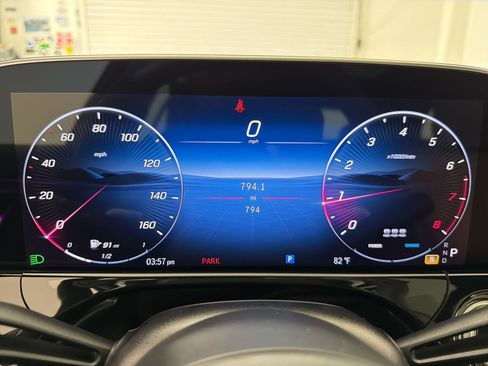 Used 2025 Mercedes-Benz E 350 Sedan image 17