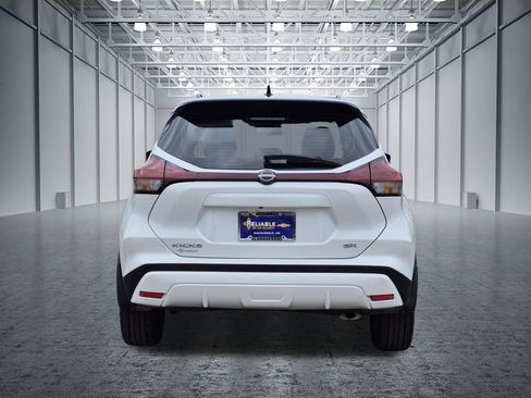 Used 2024 Nissan Kicks SR FWD image 4