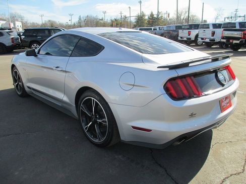 Used 2017 Ford Mustang GT Premium w/ Equipment Group 401A image 7