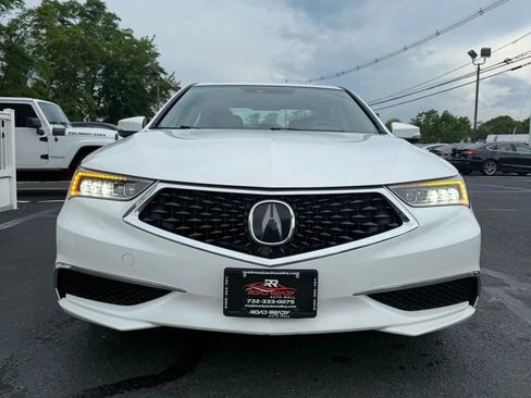 Used 2018 Acura TLX image 3