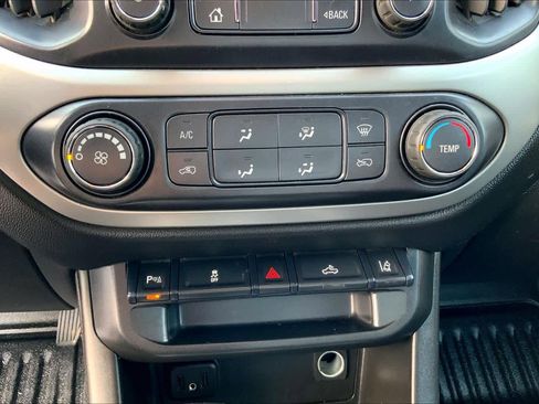 Used 2021 Chevrolet Colorado LT w/ Fleet Safety Package RWD image 25
