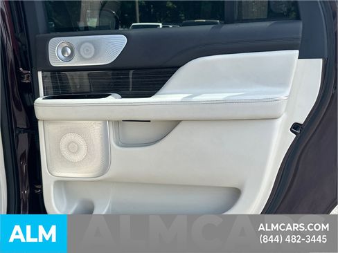 Used 2024 Lincoln Navigator L Black Label AWD/4WD image 18