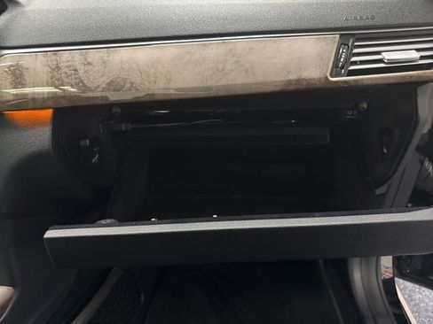 Used 2011 Mercedes-Benz E 350 4MATIC Sedan image 23