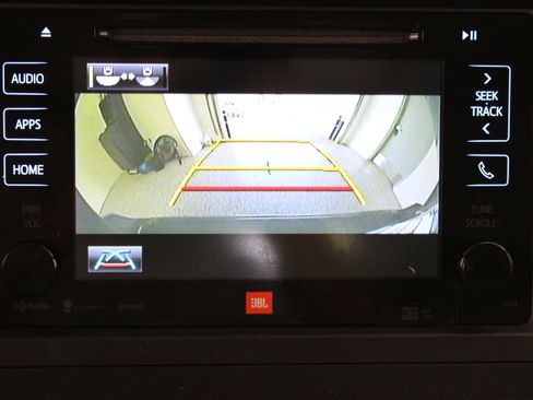 Used 2017 Toyota Sienna Limited Premium FWD image 22