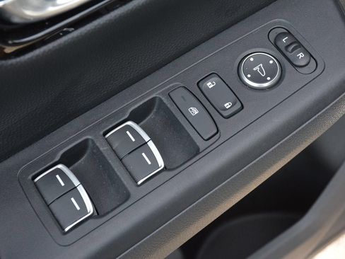 Used 2023 Honda CR-V Sport Touring image 10