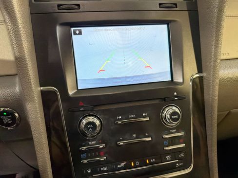 Used 2017 Lincoln Navigator Select RWD image 18