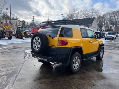 Used 2007 Toyota FJ Cruiser 4WD image 4