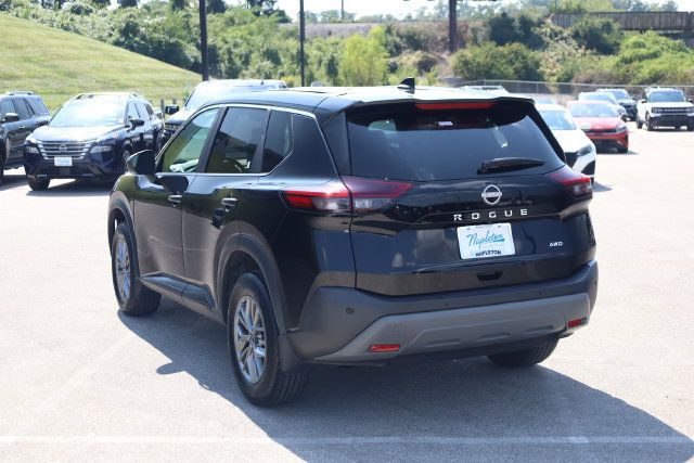 Used 2023 Nissan Rogue S AWD/4WD image 7
