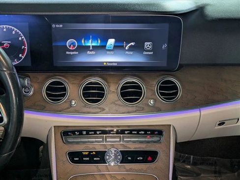 Used 2020 Mercedes-Benz E 350 Sedan image 14