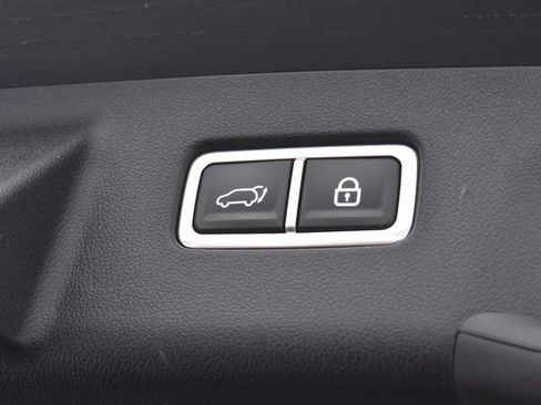 Used 2021 Kia Sorento EX image 16