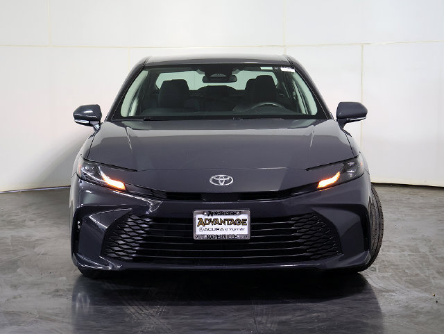 Used 2025 Toyota Camry LE FWD image 9