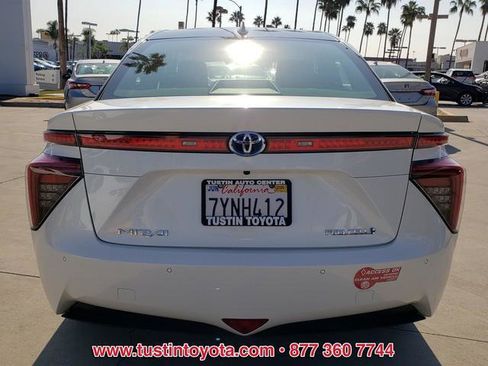 Certified 2017 Toyota Mirai image 8