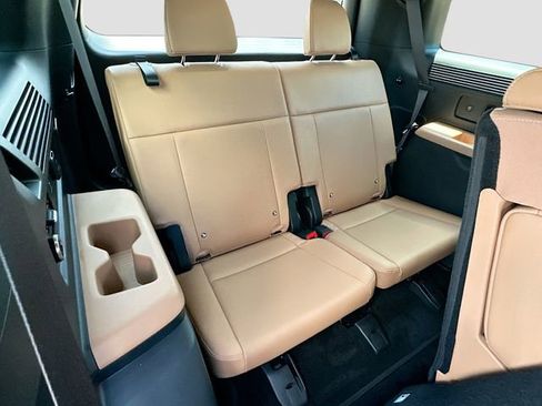 Used 2025 Hyundai Santa Fe Limited FWD image 26