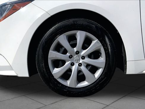 Used 2023 Toyota Corolla LE FWD image 11