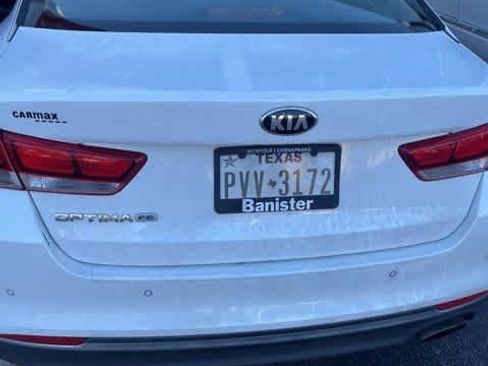Used 2018 Kia Optima LX image 19