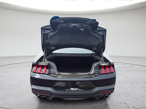 Used 2025 Ford Mustang Premium RWD image 27
