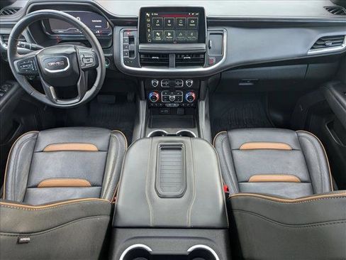 Used 2024 GMC Yukon AT4 w/ Technology Package AWD/4WD image 17