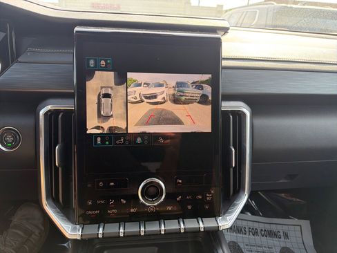 Used 2025 GMC Acadia Elevation FWD image 19