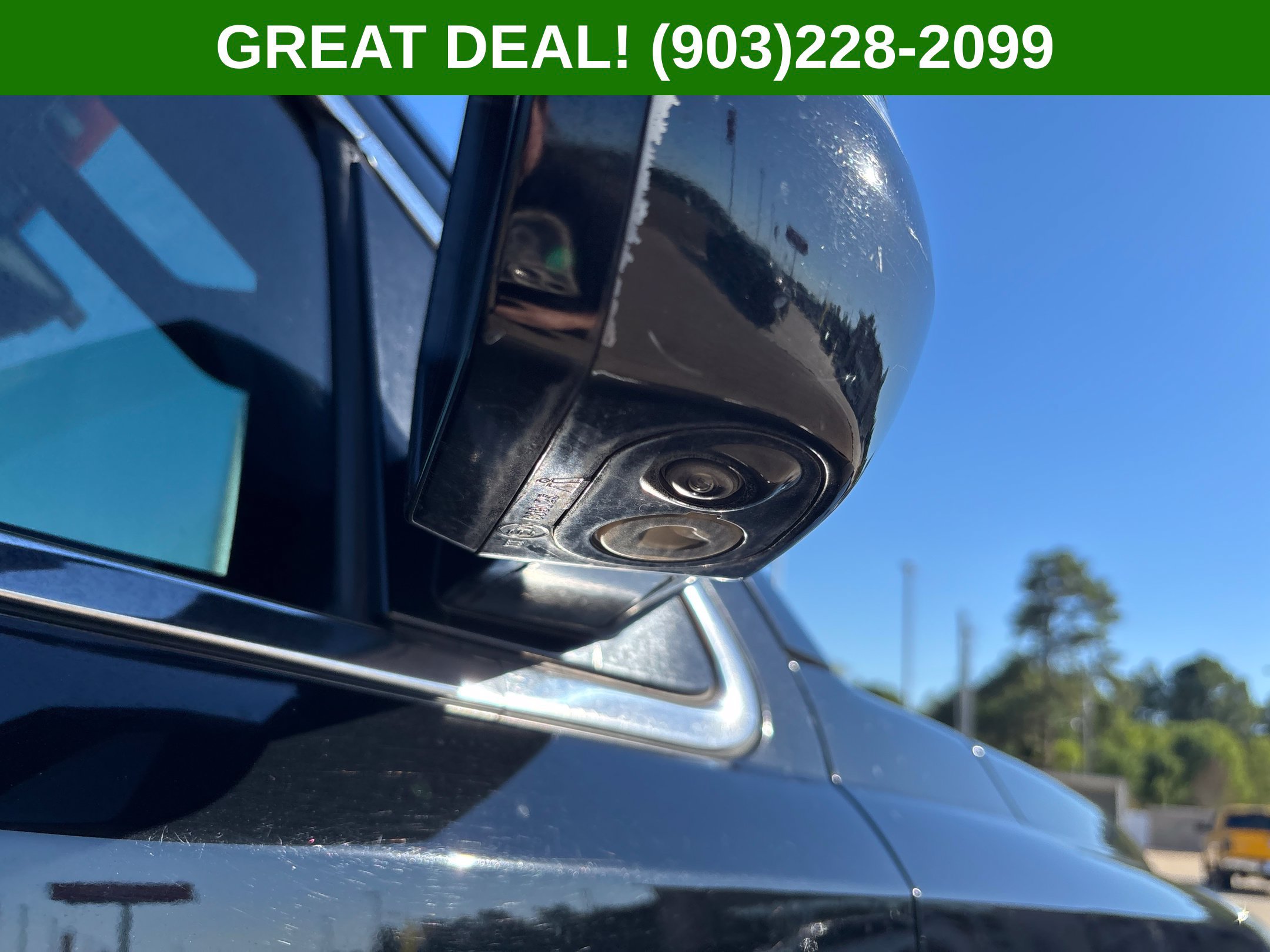 Used 2018 Cadillac Escalade Luxury AWD/4WD image 14