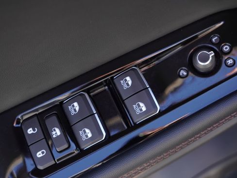 Used 2024 Jeep Wagoneer Launch Edition image 24