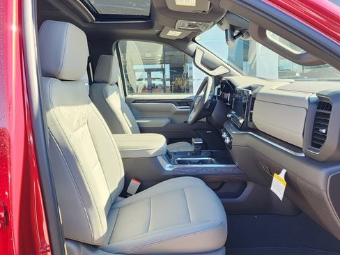 New 2026 GMC Sierra 1500 SLT w/ SLT Premium Plus Package image 39