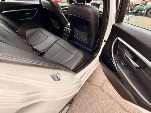 Used 2017 BMW 330i xDrive Sedan AWD/4WD image 7
