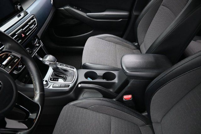 Used 2021 Kia Seltos S AWD/4WD image 25