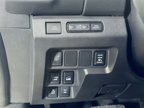 Used 2022 Nissan Frontier PRO-4X w/ Pro-4X Premium Package image 21