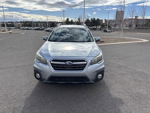 Used 2018 Subaru Outback 2.5i Premium image 8