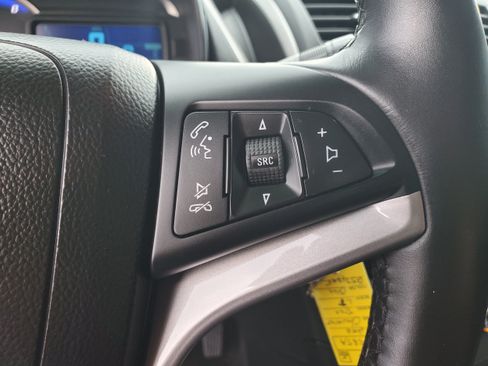 Used 2016 Chevrolet Trax LT w/ LT Convenience Package AWD/4WD image 17