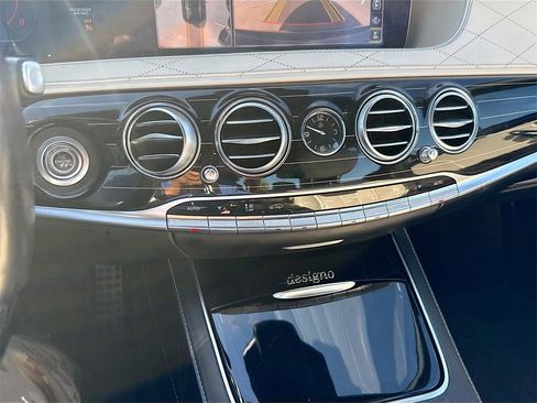 Used 2019 Mercedes-Benz S 560 4MATIC Sedan image 17