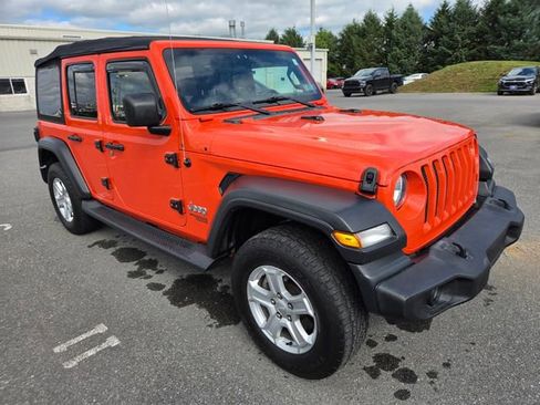 Used 2018 Jeep Wrangler Unlimited Sport S AWD/4WD image 19