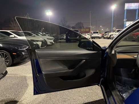 Used 2020 Tesla Model 3 Long Range image 11