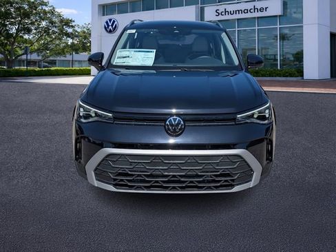 New 2026 Volkswagen Taos SE FWD image 2
