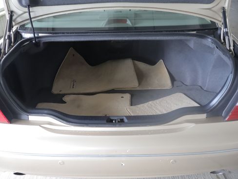 Used 2005 Lexus LS 430 RWD image 21
