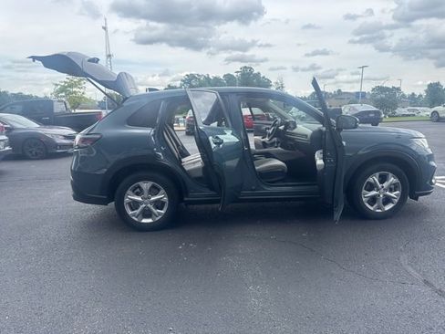 Used 2025 Honda HR-V LX image 21