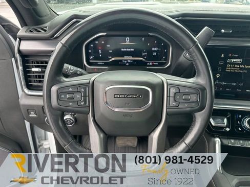 Used 2024 GMC Sierra 3500 Denali Ultimate AWD/4WD image 6