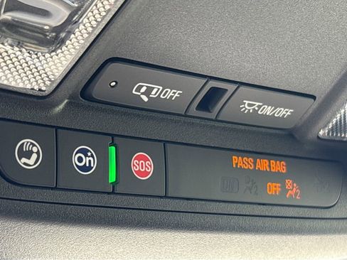 Used 2024 Chevrolet Equinox RS FWD image 36