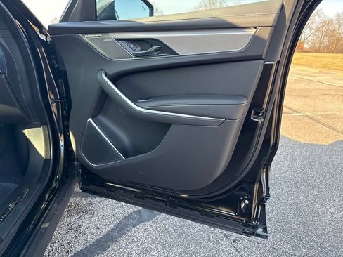 Used 2026 Jaguar F-PACE R-Dynamic S AWD/4WD image 16