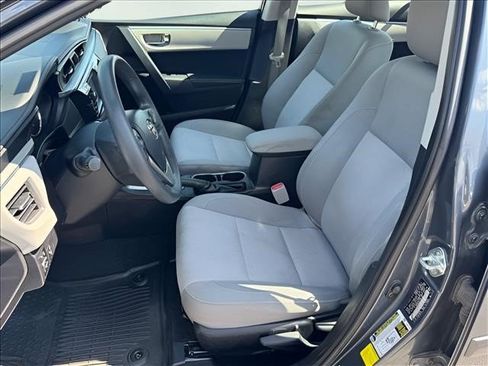 Used 2015 Toyota Corolla LE FWD image 5