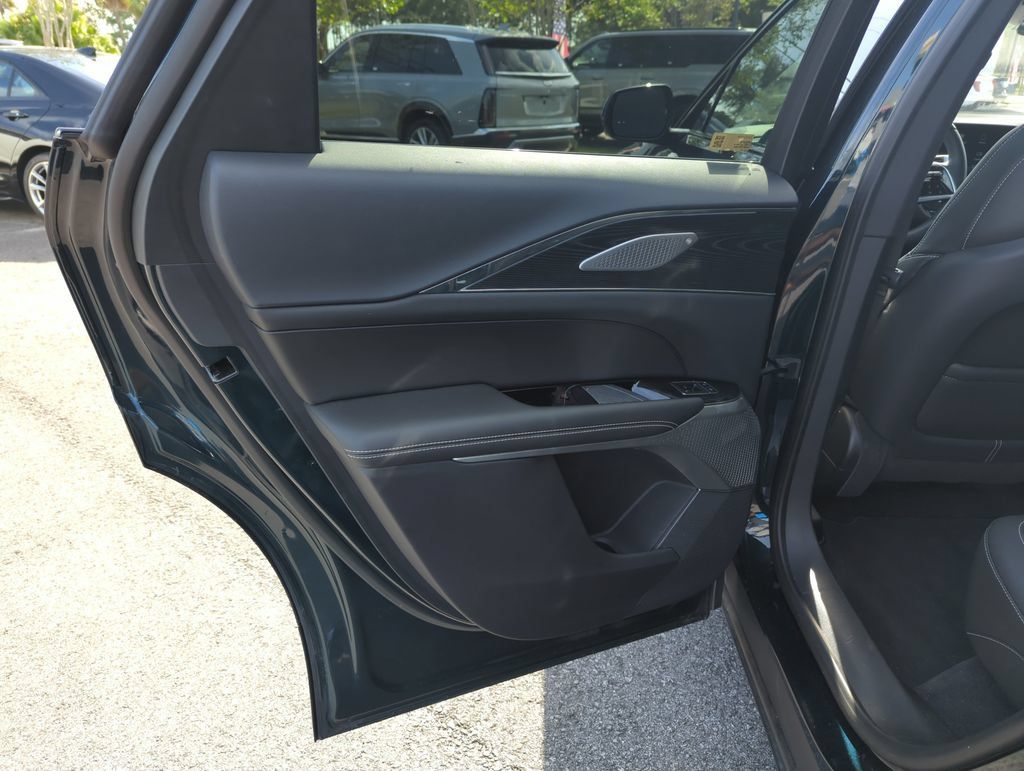 Used 2024 Cadillac Lyriq Sport RWD image 28