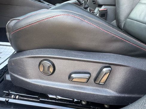 Used 2016 Volkswagen GTI Autobahn w/ Lighting Package (SEL) FWD image 19