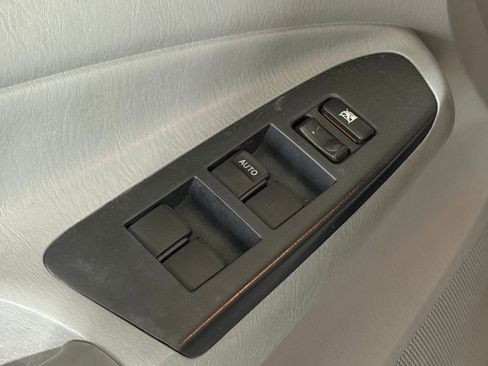 Used 2013 Toyota Tacoma PreRunner image 23