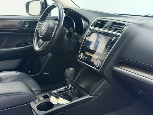 Used 2018 Subaru Outback 2.5i Limited AWD/4WD image 28