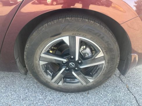 Used 2024 Nissan Sentra SV w/ All-Weather Package FWD image 9