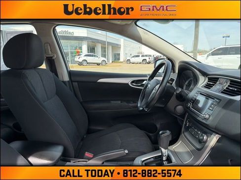 Used 2015 Nissan Sentra SV FWD image 2