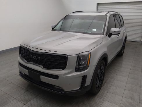Used 2022 Kia Telluride SX w/ SX Prestige Package image 15