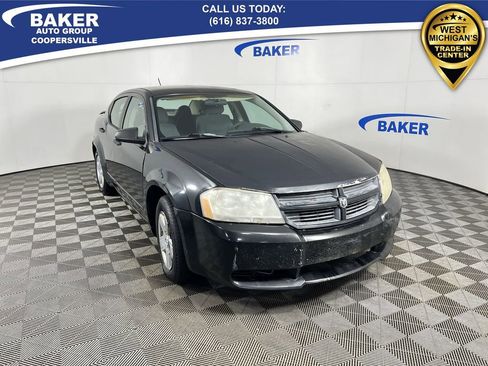 Used 2008 Dodge Avenger SE image 2