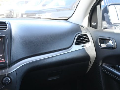 Used 2016 Dodge Journey Crossroad FWD image 8