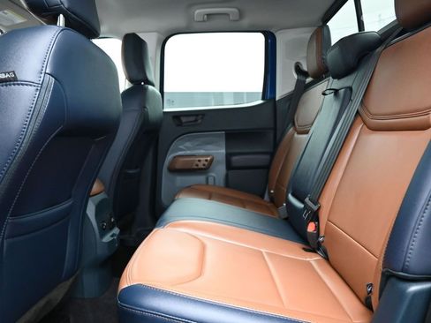 Used 2024 Ford Maverick Lariat image 10